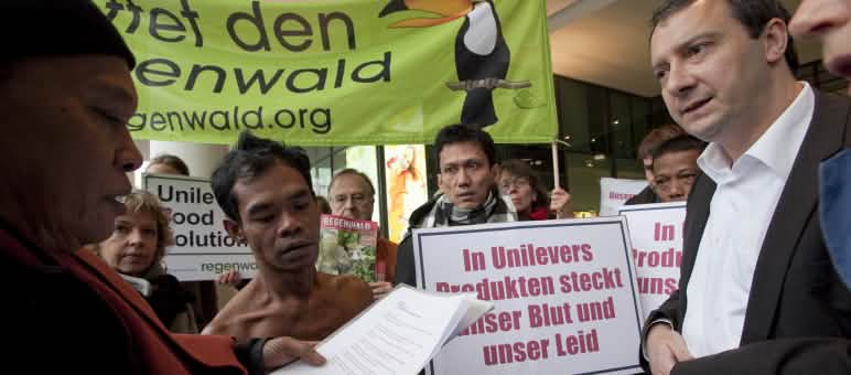 Protest in front of Unilever on December 14th 2011