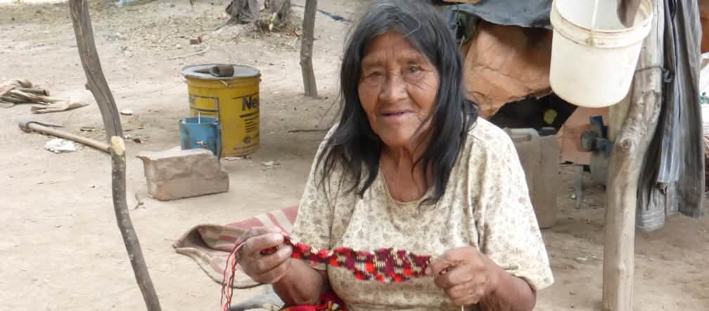 The Manjui make handicrafts from plant fibers Artisan woman of the Wonta-Santa Rosa community