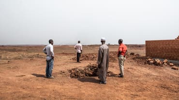 Hamdallaye villagers at the Sangaredi bauxite mine