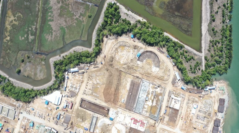 Aerial view of pulp mill construction site